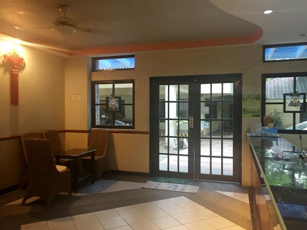 Park Hill Hotel Lapu-Lapu City Exterior foto